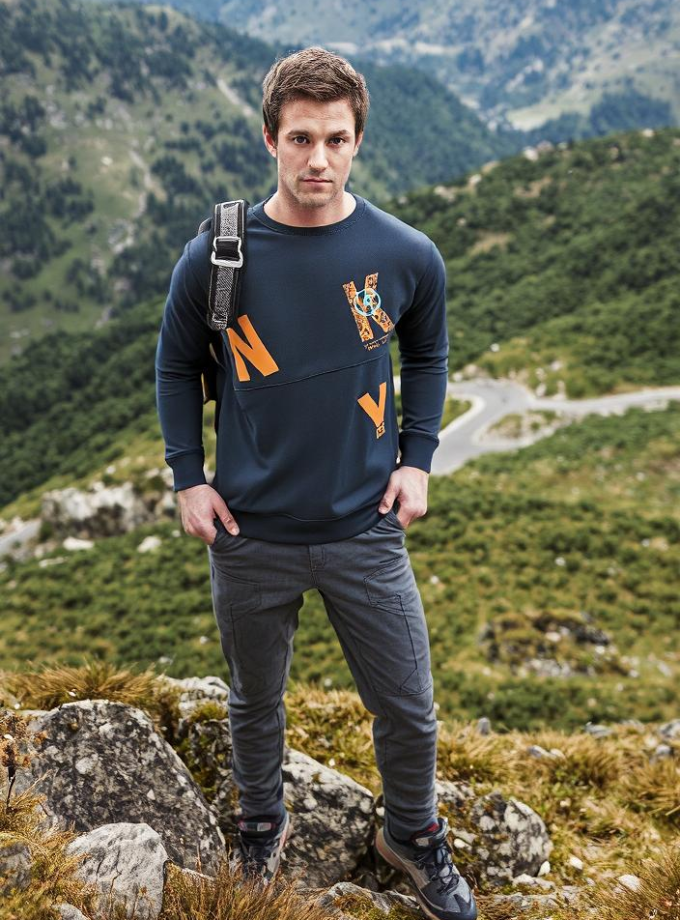 Neo Street Graphic Sweatshirt